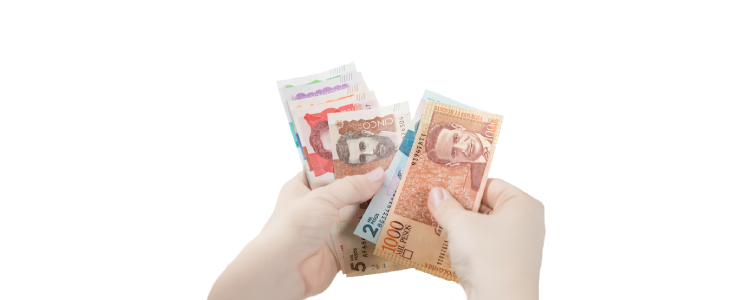 Manos contando dinero